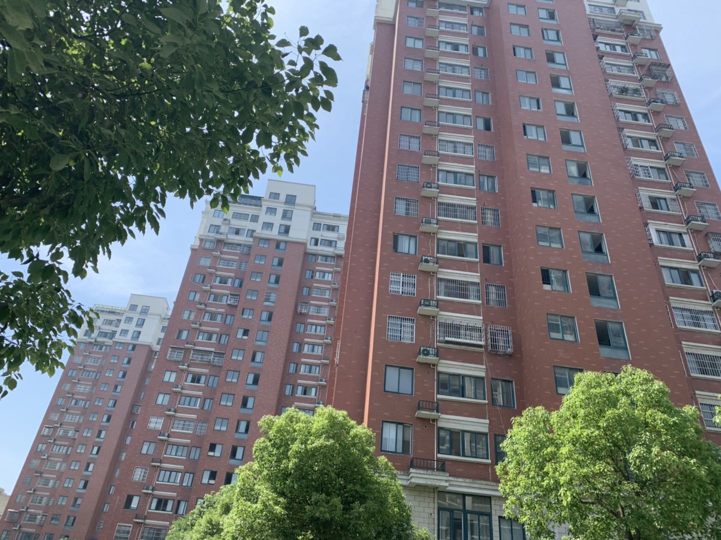 宣城中心黄金地段2300平独栋整体分层出租 整体出售 灵活项目合作 价格面议
