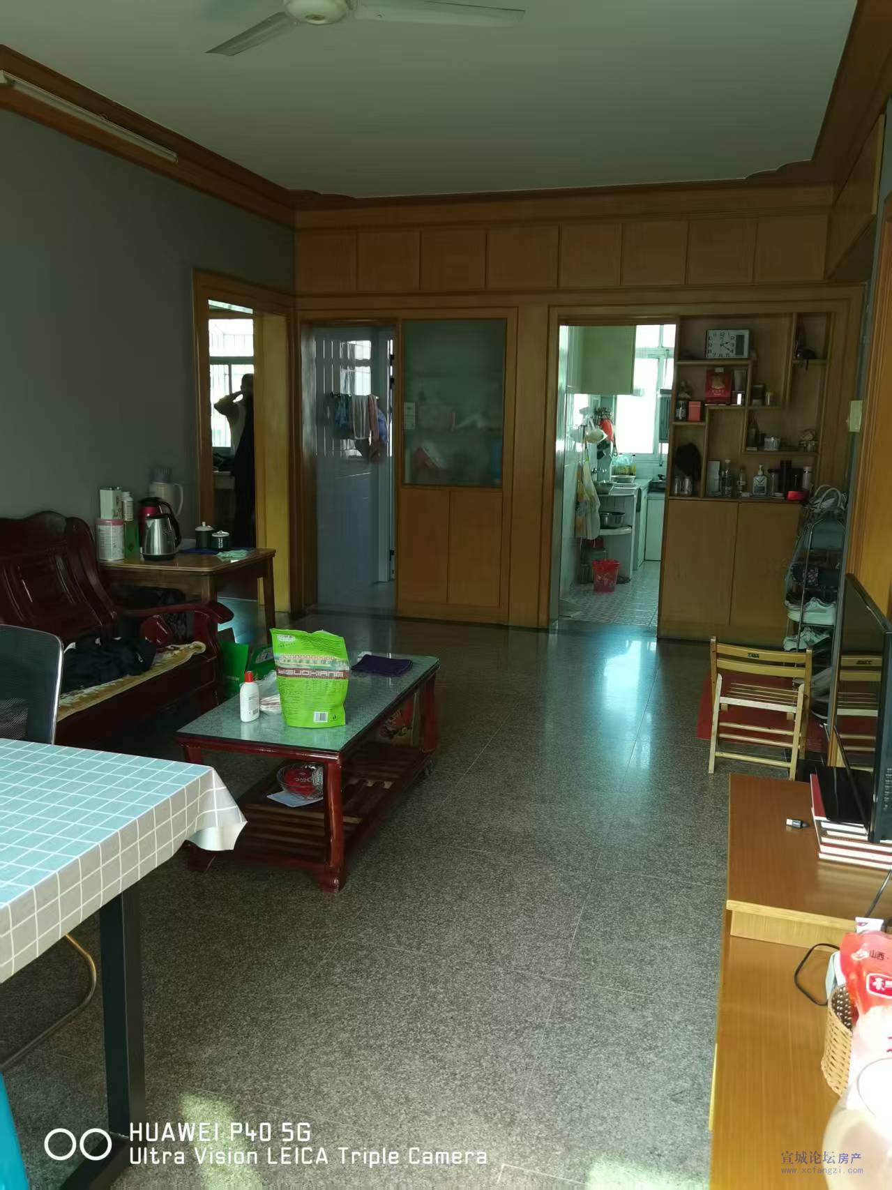 敬亭苑A区，三室一厅，家具家电齐全，价格面议，联系电话：13205636268